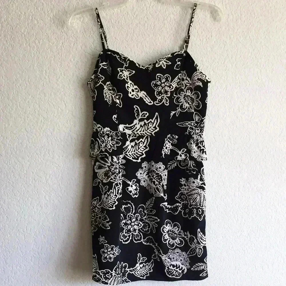 American Eagle Black and White Floral Dress - Picture 3 of 6